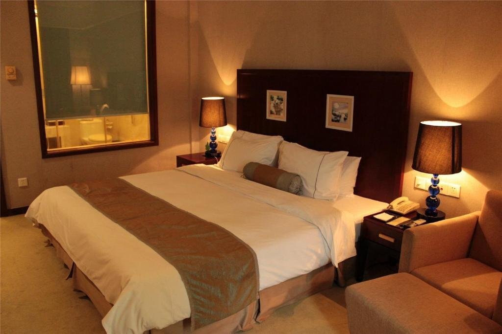 Хойчжоу: Gold Lake Hotel