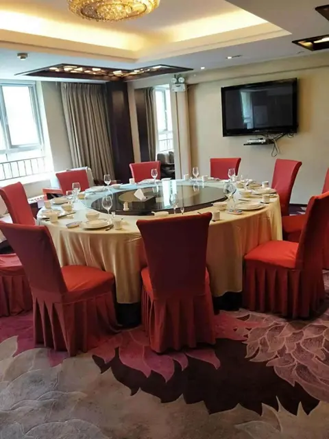 Пекин: Kunming Building