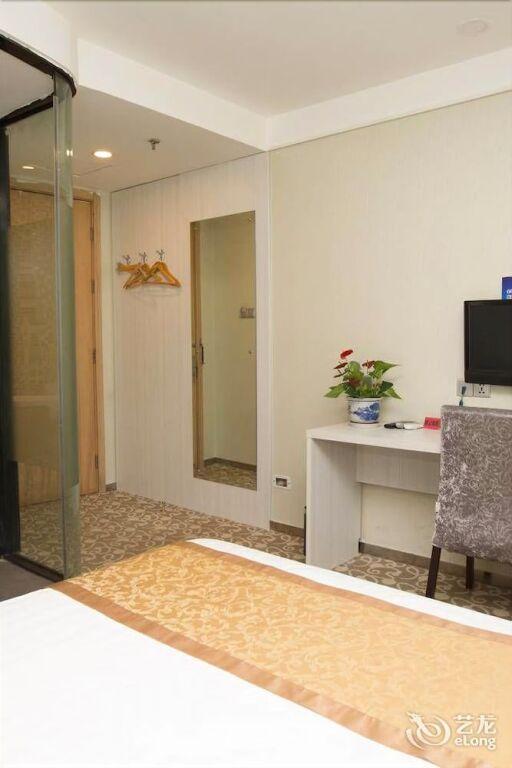 Пекин: Super 8 Hotel Hepingli - Beijing
