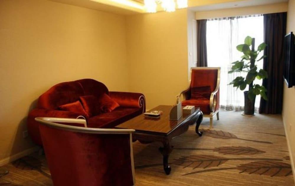 Чэнду: Chengdu Alice Hotel