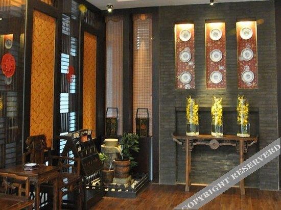 Шанхай: Yipeng Hotel