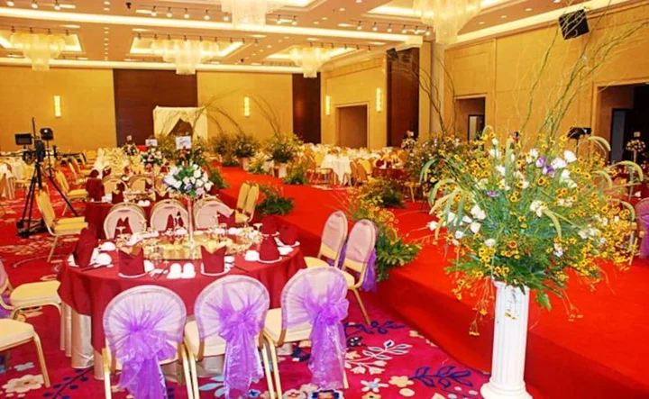 Пекин: Beijing Century Huatian Hotel
