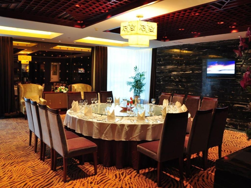 Нинджи: Jinjiulong Hotel