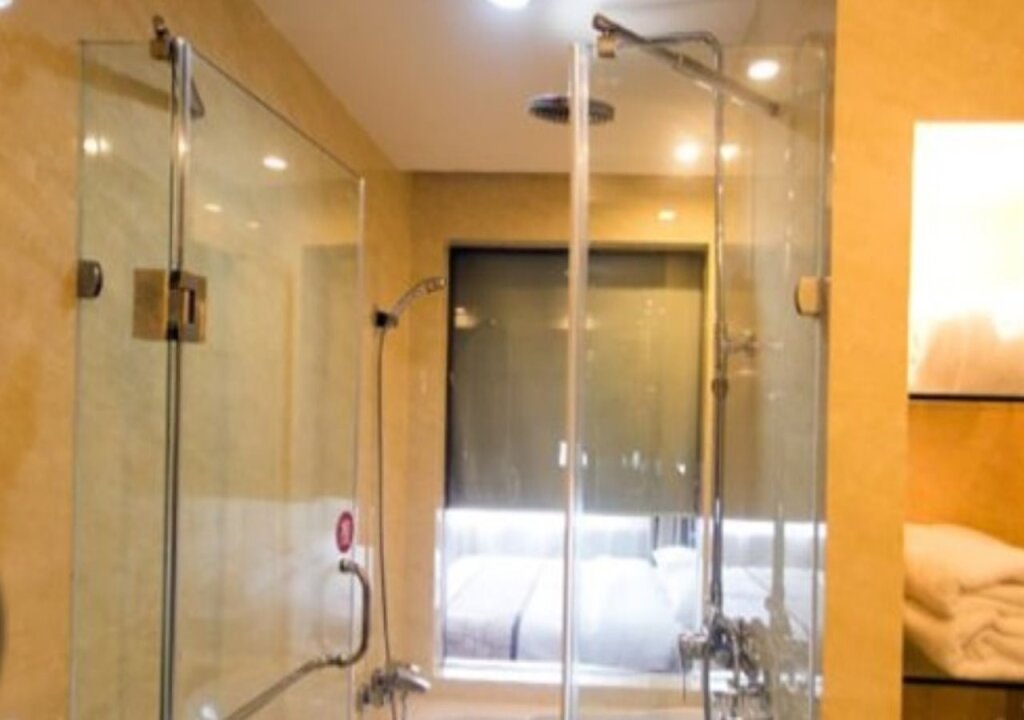 Шанхай: Kunshan D H Hotel