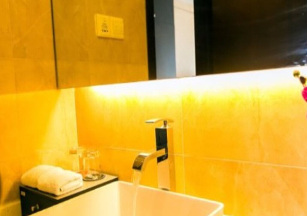 Шанхай: Kunshan D H Hotel