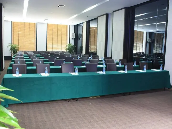 Вэйнань: Furun Hotel (Huashan Visitor Center)