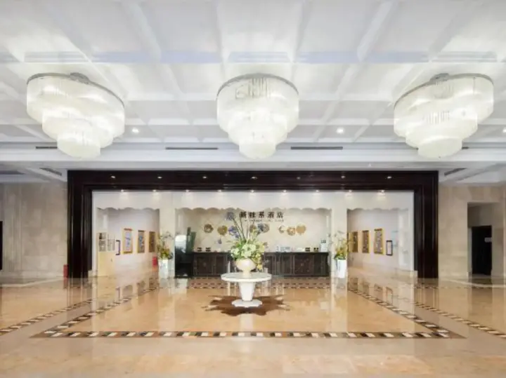 Гуйлинь: Guilin New Kwangsi Style Hotel
