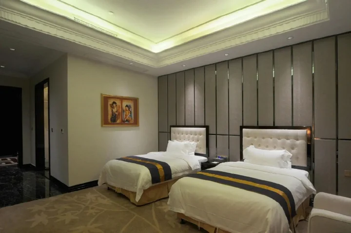 Гуйлинь: Guilin New Kwangsi Style Hotel