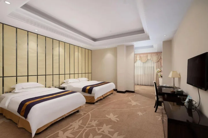 Гуйлинь: Guilin New Kwangsi Style Hotel