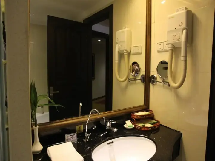 Наньчан: Jindu Crown Hotel
