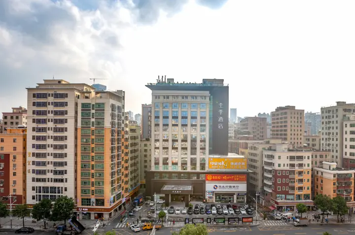 Шэньчжэнь: Ji Hotel Shenzhen North Railway Station