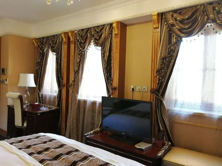 Далянь: Dalian Railway 1896 Garden Hotel