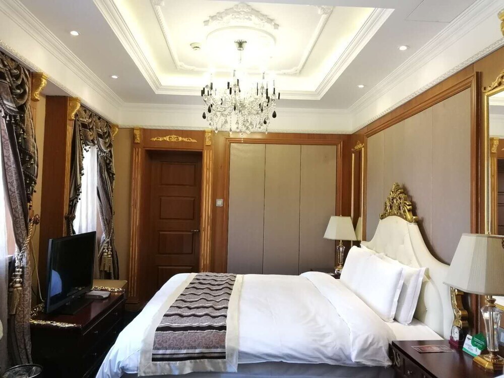 Далянь: Dalian Railway 1896 Garden Hotel