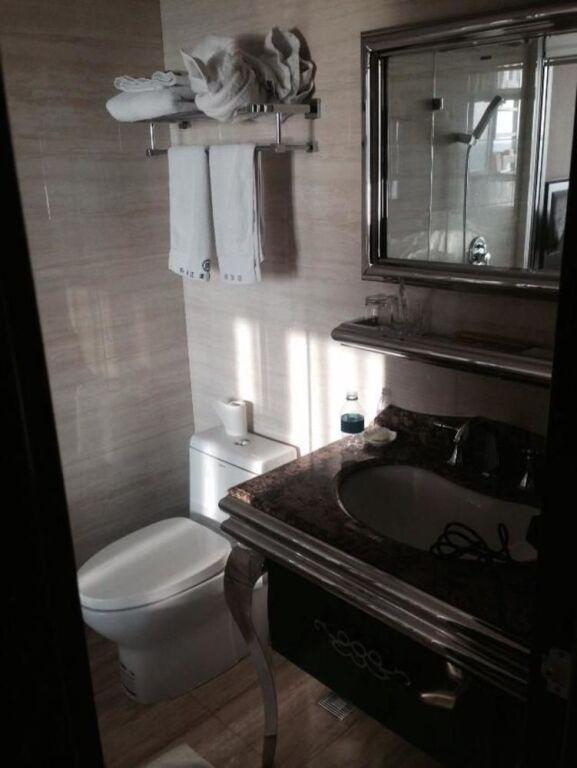 Даньдун: Dandong Jiangbin International Hotel (Yalu River Broken Bridge Scenic Spot Railway Station Branch)