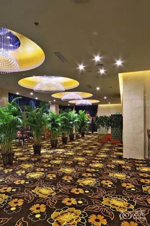 Даньдун: Dandong Jiangbin International Hotel (Yalu River Broken Bridge Scenic Spot Railway Station Branch)