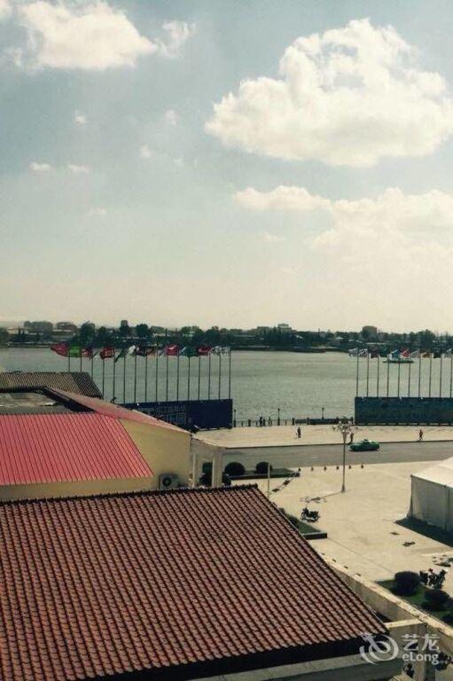 Даньдун: Dandong Jiangbin International Hotel (Yalu River Broken Bridge Scenic Spot Railway Station Branch)
