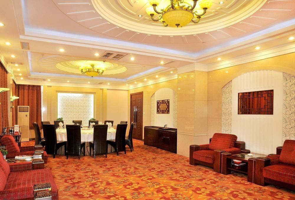 Цзинань: Thank Inn Shandong Jinan Lixia District Jingshi Road Qianfoshan Hospital