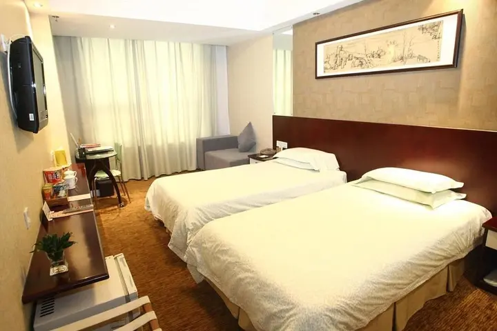 Цзинань: Thank Inn Shandong Jinan Lixia District Jingshi Road Qianfoshan Hospital