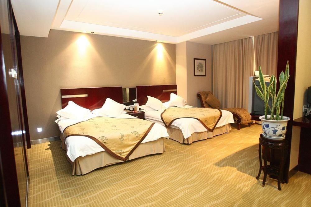 Цзинань: Thank Inn Shandong Jinan Lixia District Jingshi Road Qianfoshan Hospital