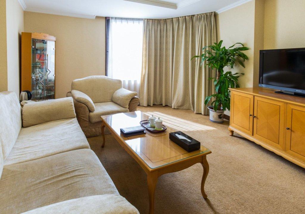 Пекин: The Twenty First Century Hotel