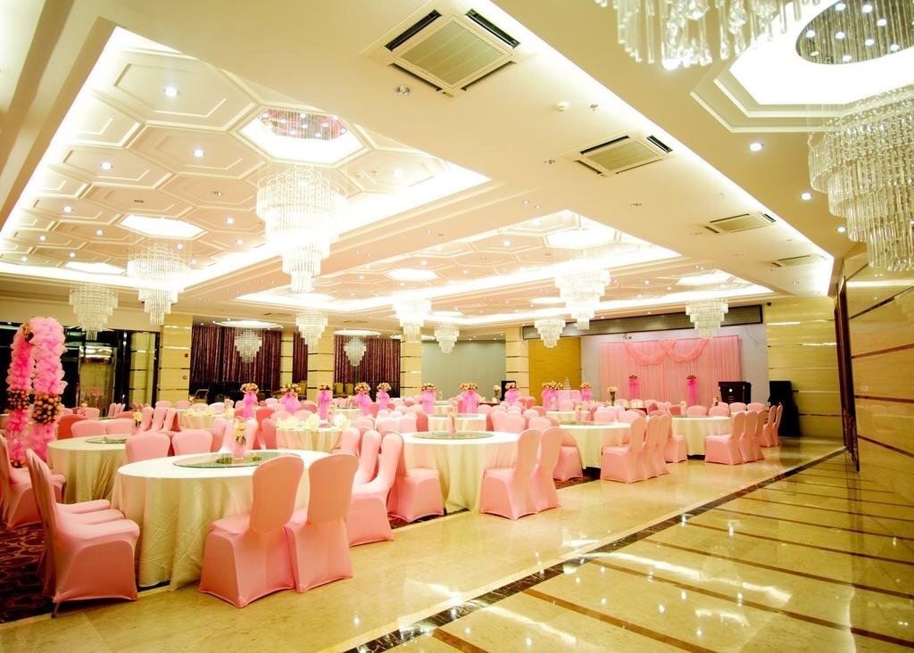 Наньчан: Milan Holiday Hotel