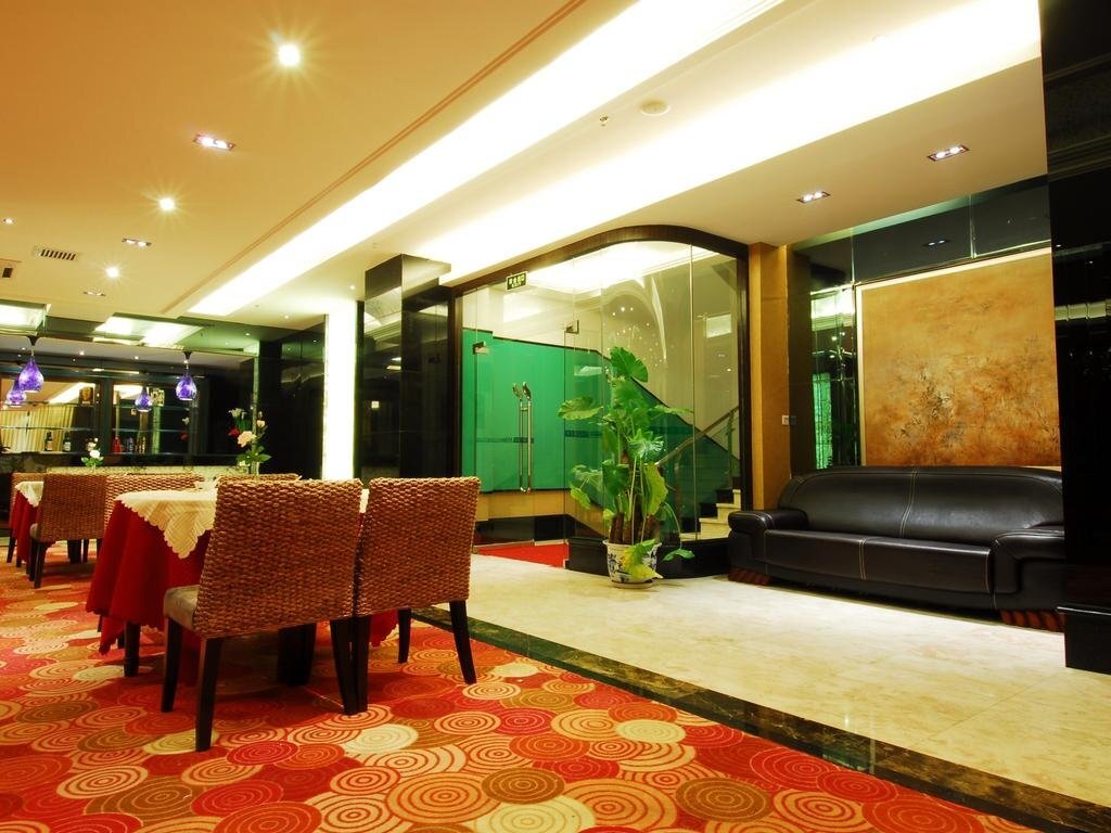 Наньчан: Milan Holiday Hotel
