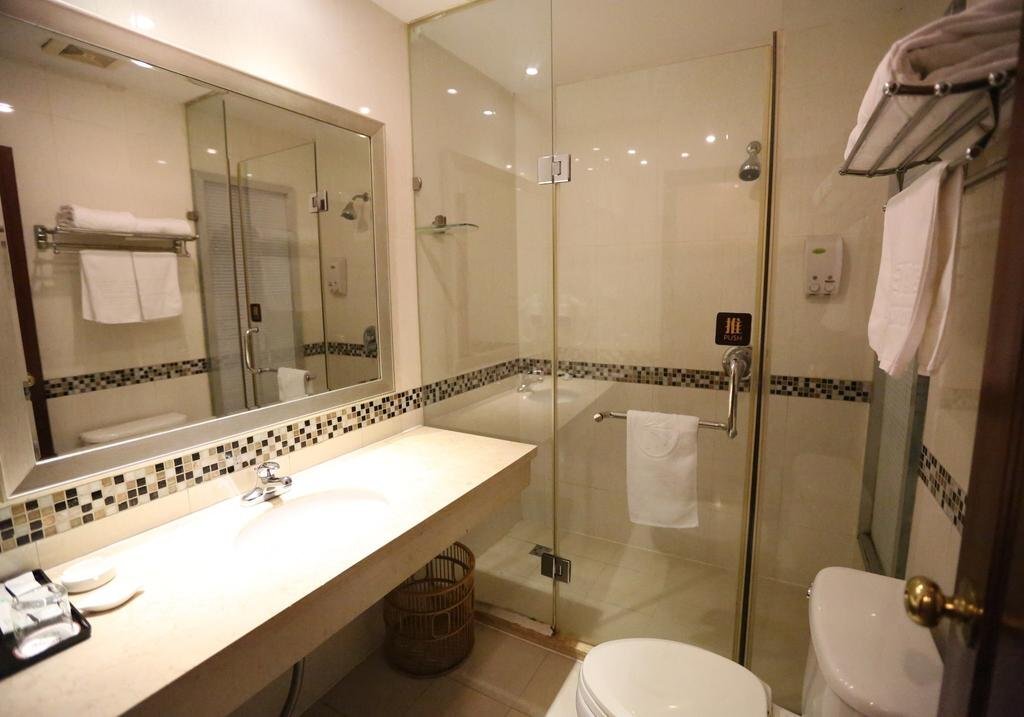 Наньчан: Milan Holiday Hotel