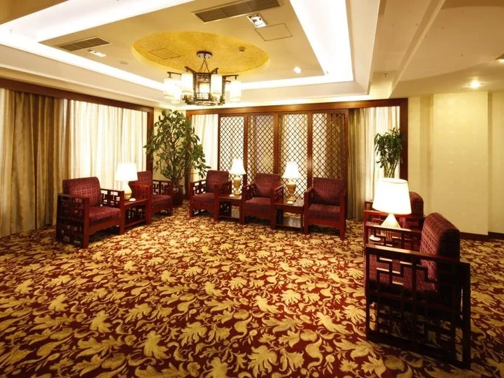 Шанхай: Golden Rich Hotel