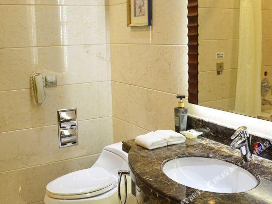 Шанхай: Golden Rich Hotel
