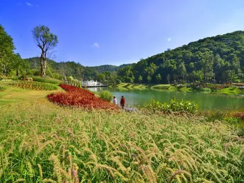Мейчжу: Yaming Lake Holiday Resort