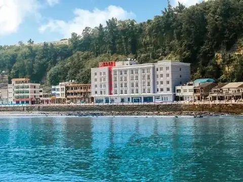 Бэйхай: Gangdao Hotel