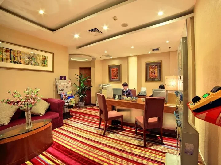 Чэнду: Gem Flower Jinyu Sunshine Hotel