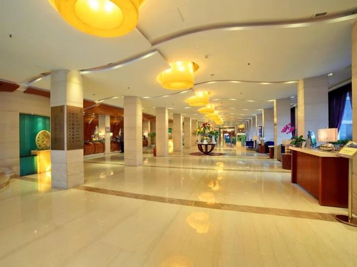 Чэнду: Gem Flower Jinyu Sunshine Hotel