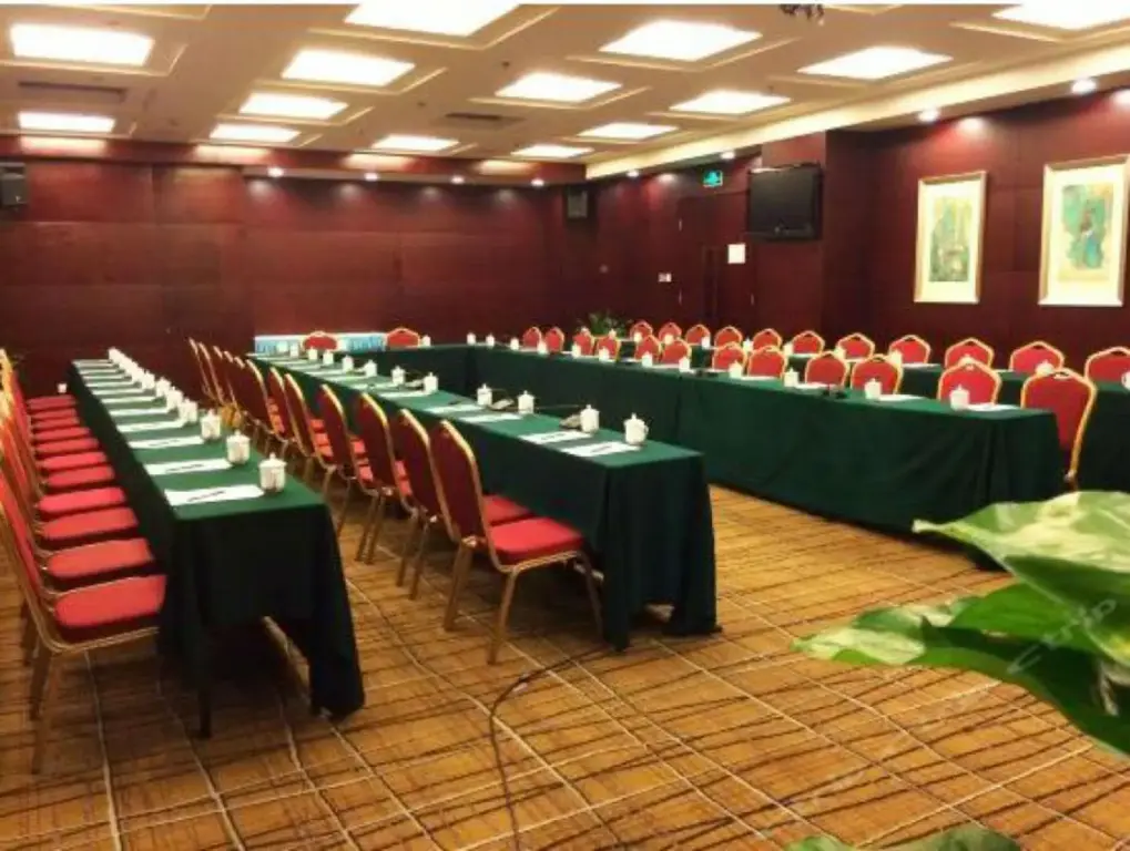 Пекин: Yulong International Hotel