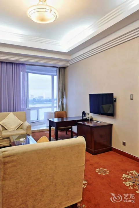 Даньдун: Zhonglian Hotel - Dandong