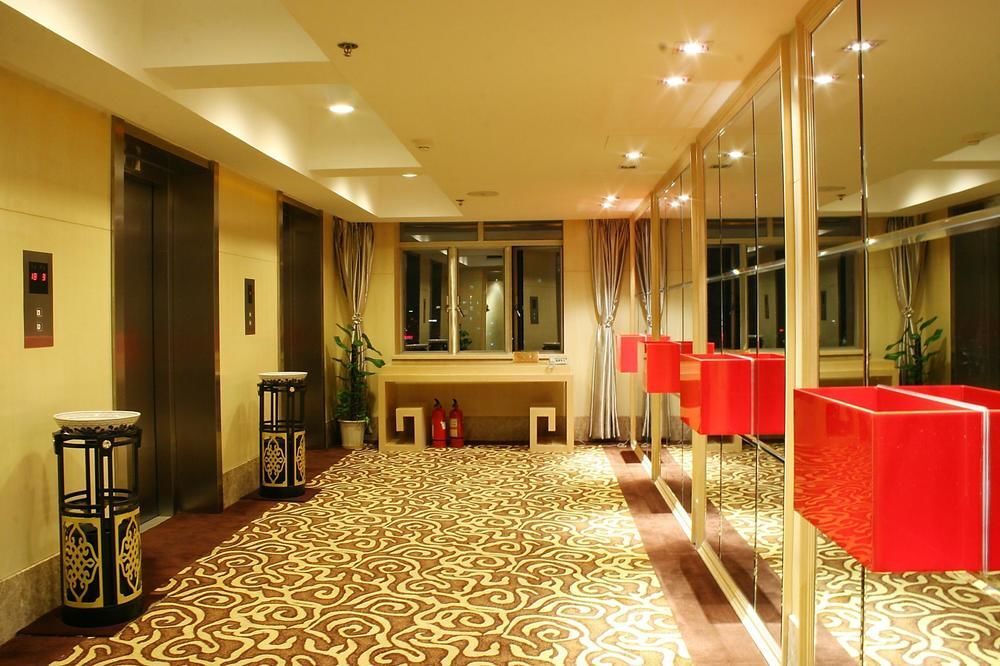 Фучжоу: Fuzhou Golden Hotel