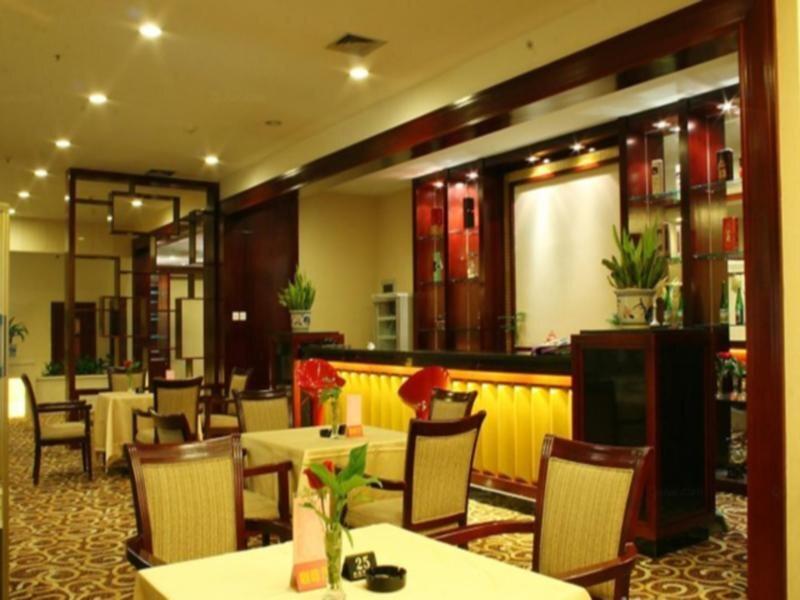 Фучжоу: Fuzhou Golden Hotel