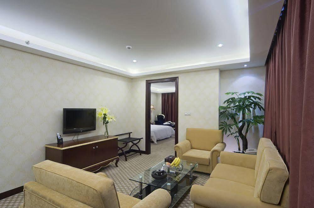 Чжуншань: Jinhong Hotel