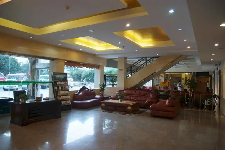 Гуйлинь: Guilin New Plaza Hotel