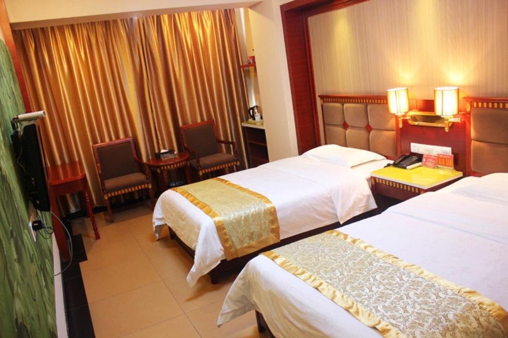 Джин-Чжоу: Haotai City Hotel East Gate Wanda