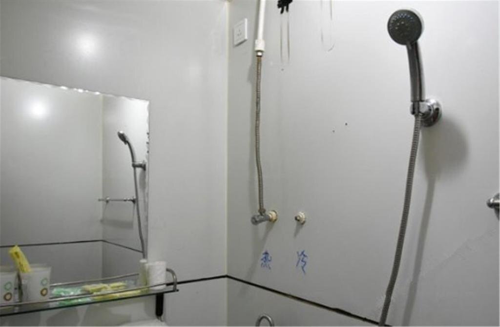 Лянфан: Heli Express Inn
