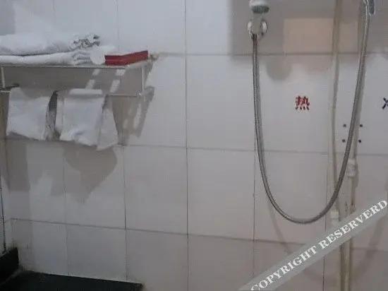 Синтай: Qinghua Business Hotel