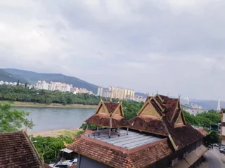 Цзинхун: Xishuangbanna Aerial Garden Jinjiangnan Mekong River South Business Hotel