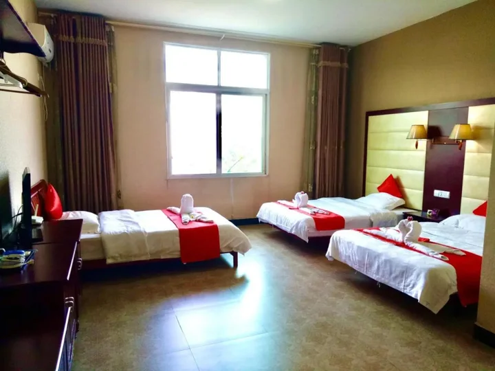 Цзинхун: Xishuangbanna Aerial Garden Jinjiangnan Mekong River South Business Hotel