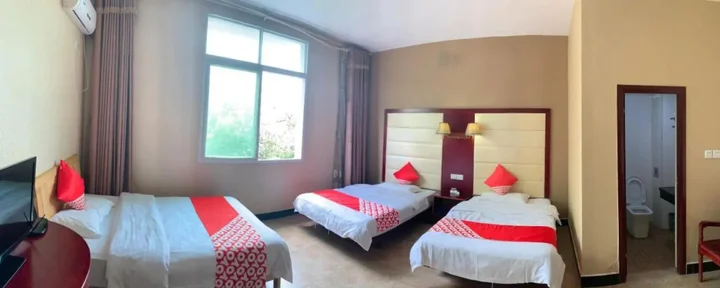 Цзинхун: Xishuangbanna Aerial Garden Jinjiangnan Mekong River South Business Hotel