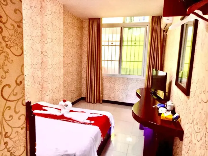 Цзинхун: Xishuangbanna Aerial Garden Jinjiangnan Mekong River South Business Hotel