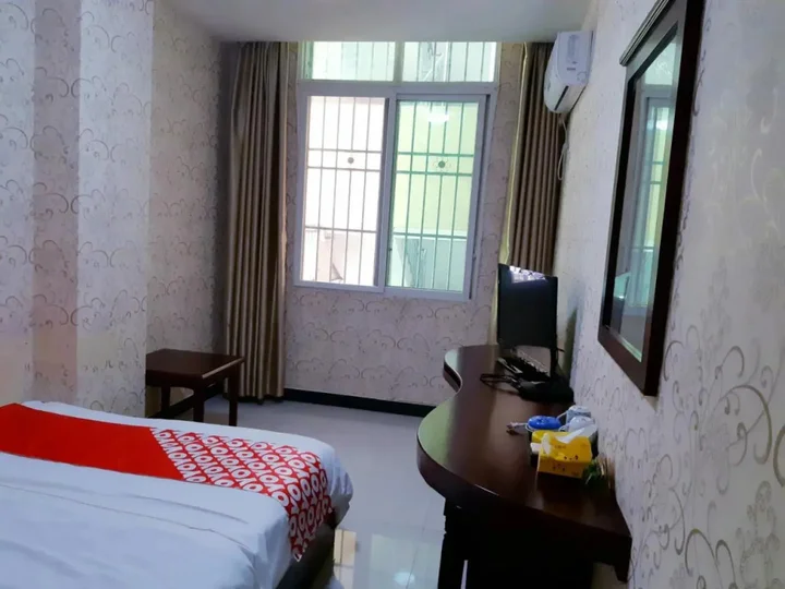 Цзинхун: Xishuangbanna Aerial Garden Jinjiangnan Mekong River South Business Hotel