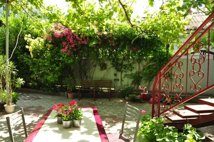 Анапа: Guest House Korsika