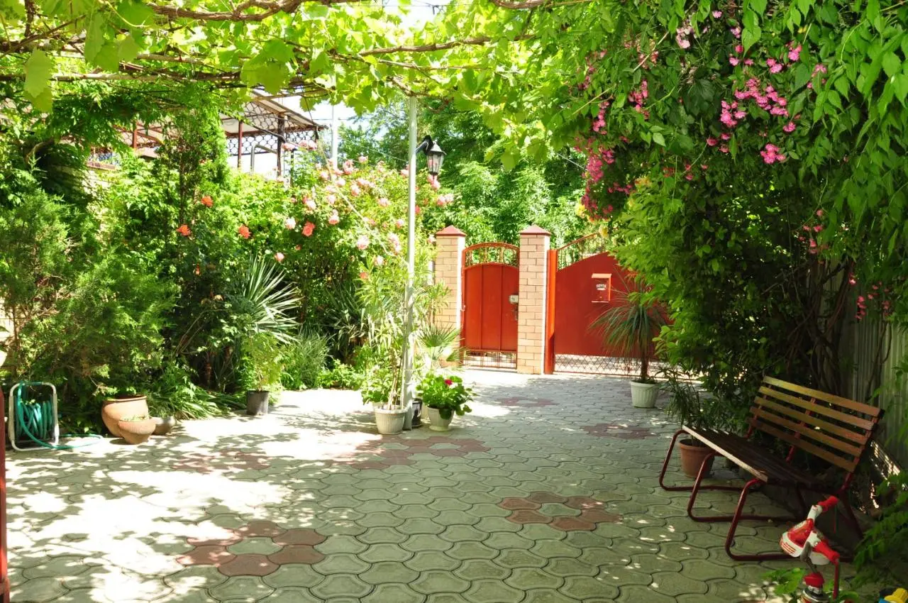 Анапа: Guest House Korsika