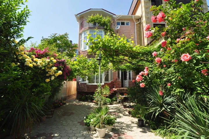 Анапа: Guest House Korsika